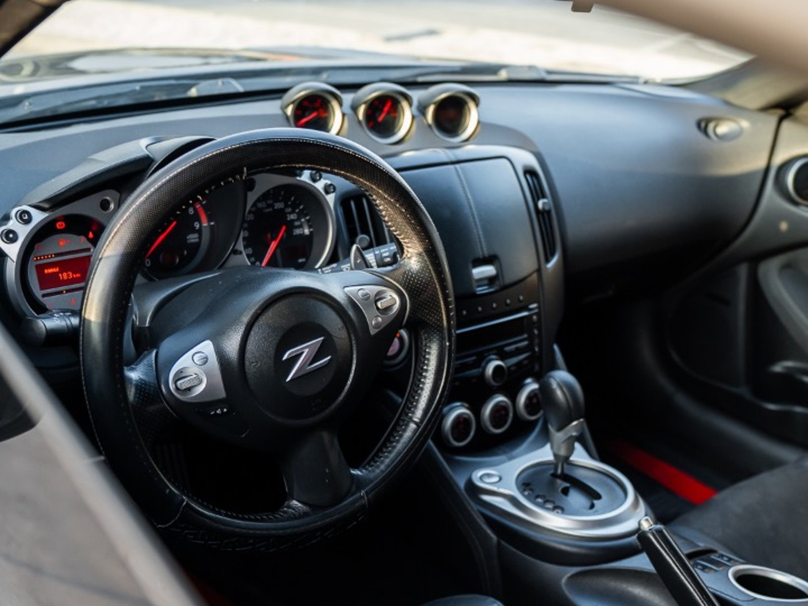 Nissan 370Z 2011 - Foto 4 de 20