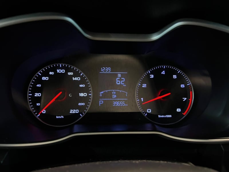 MG ZS STD 1.5 AT 2023 - Imagen 13 de 18