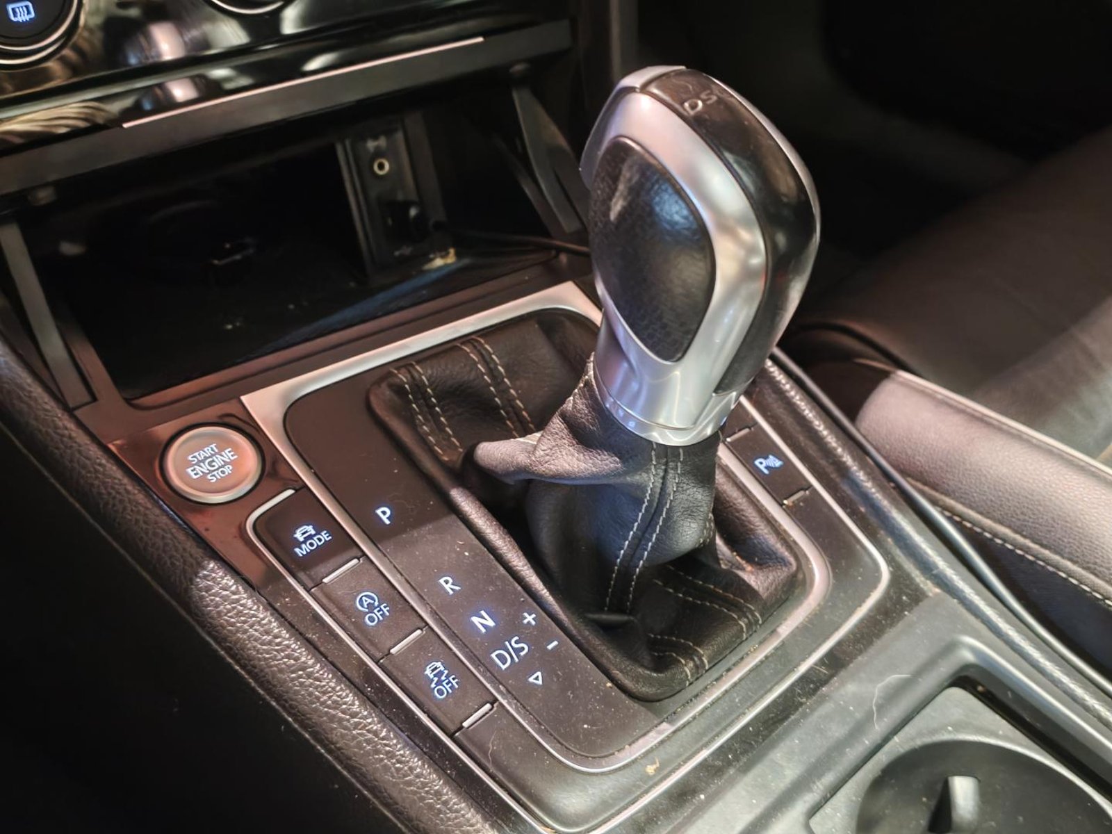 Volkswagen GOLF R 2.0 TSI 4Motion DSG 2018 - Imagen 12 de 16