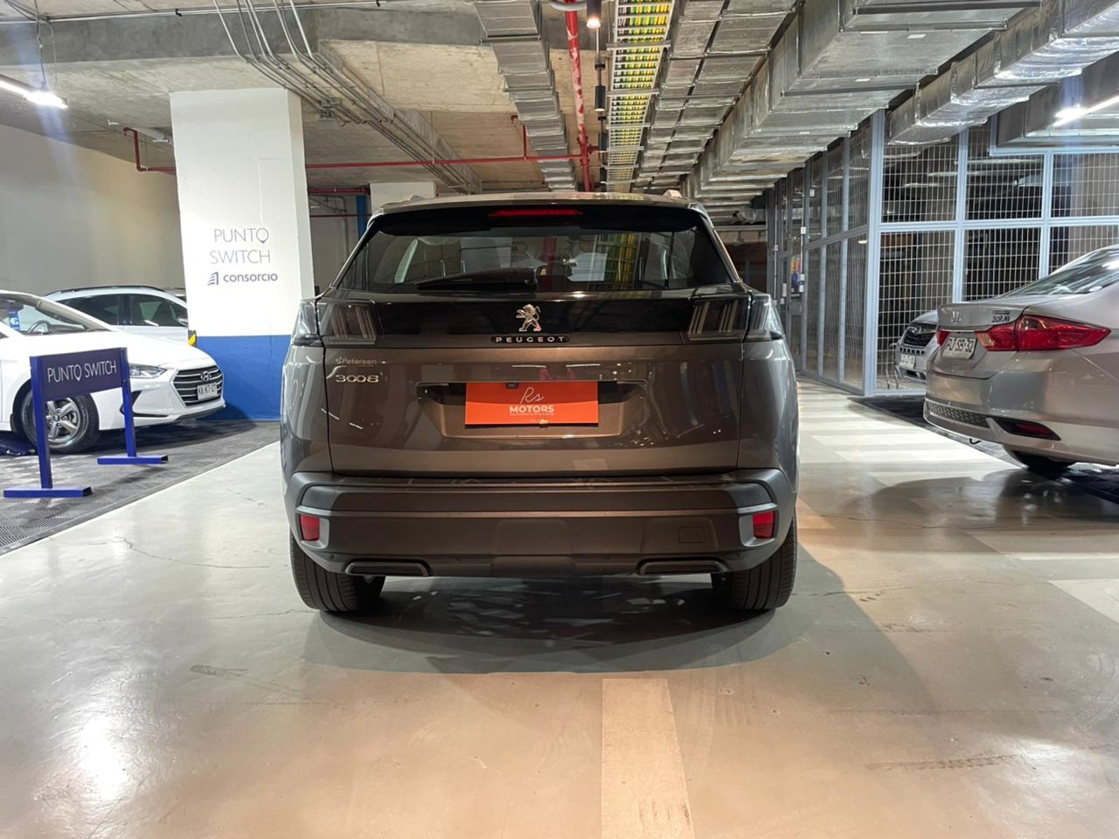 PEUGEOT 3008 1.2 Active Pack Puretech 4x2 130 MT6 2022 - Foto 5 de 19