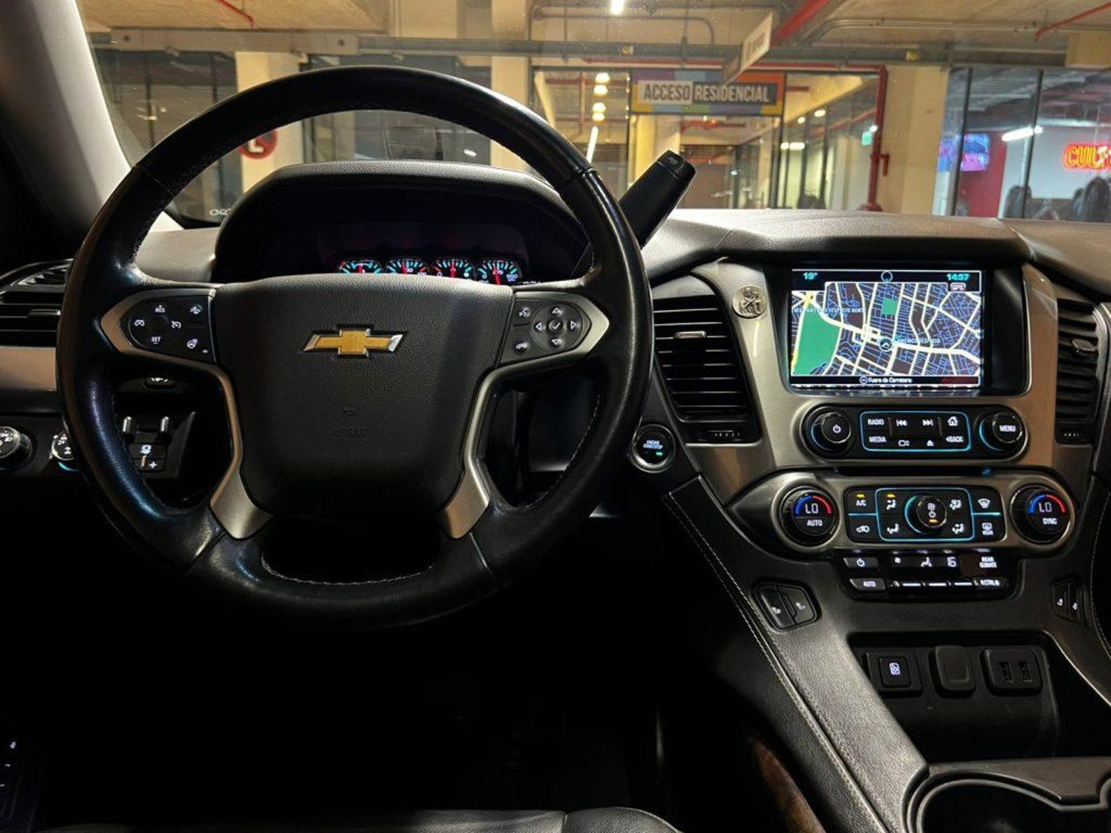 Chevrolet TAHOE LT 5.3 V8 4x4 2019 - Imagen 10 de 20