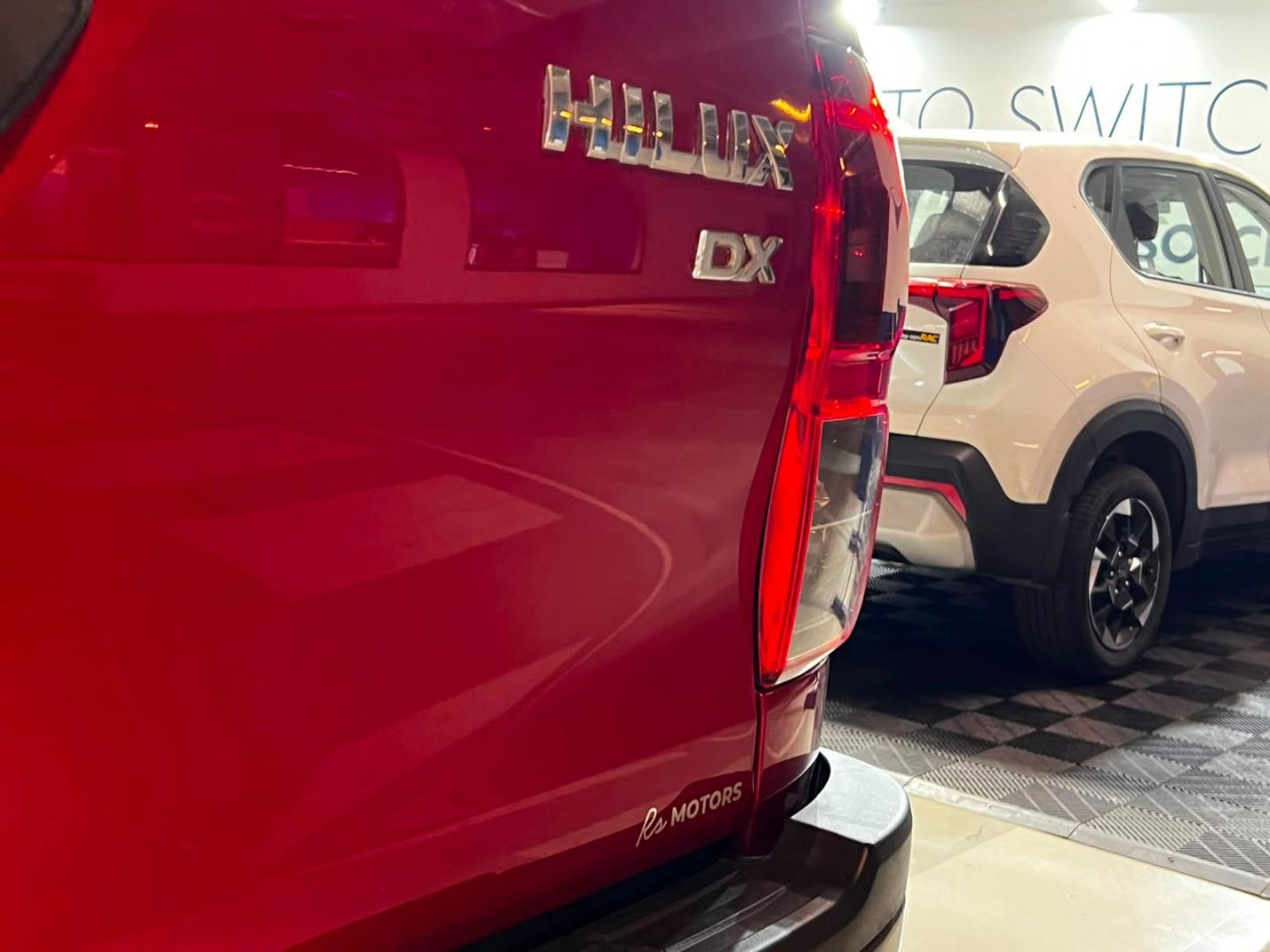 TOYOTA HILUX 2024 - Imagen 7 de 19