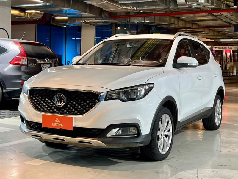 MG ZS STD 1.5 AT 2023