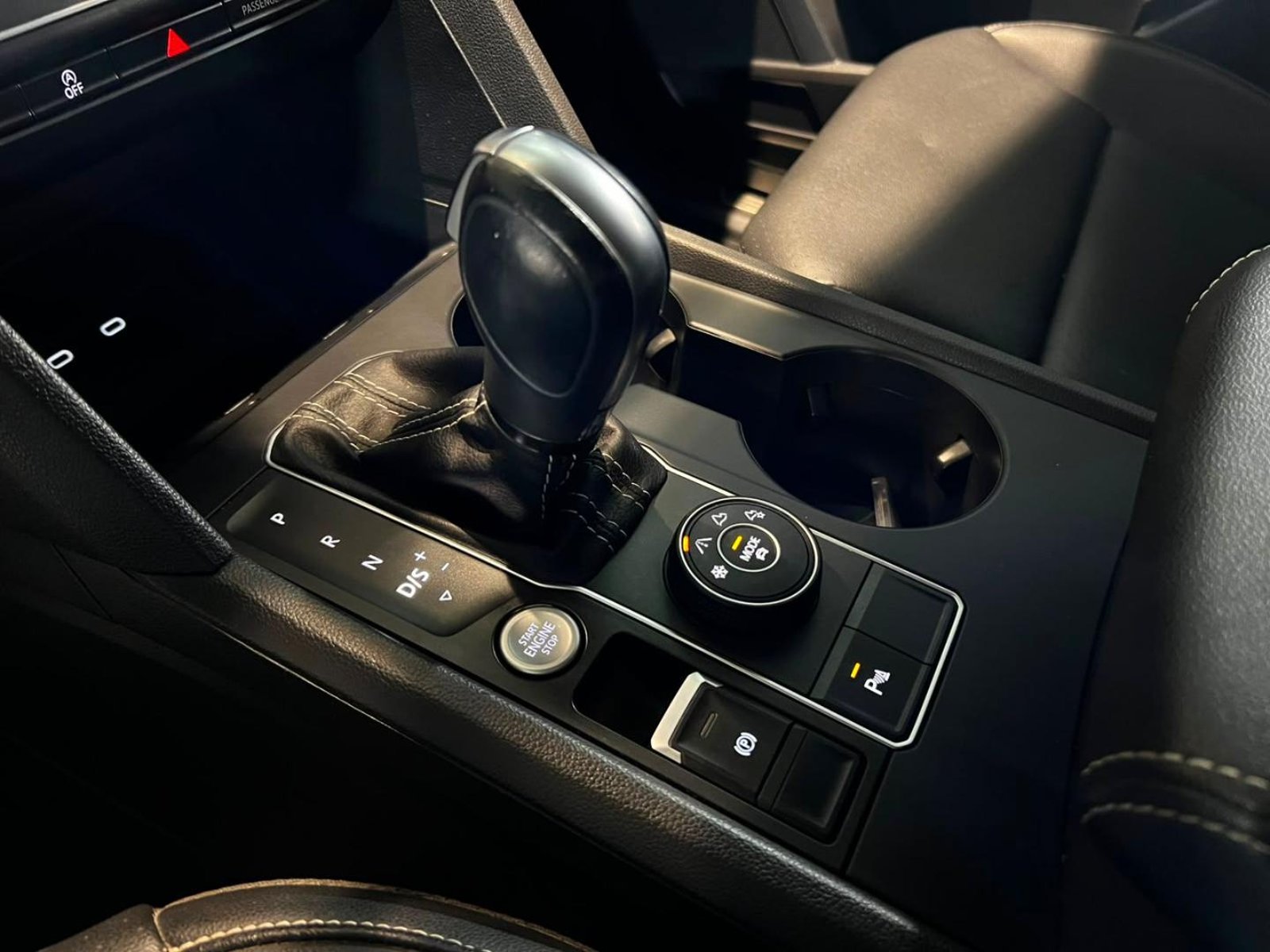 VOLKSWAGEN ATLAS 3.6	COMFORTLINE 4MOTION 2022 - Imagen 17 de 20