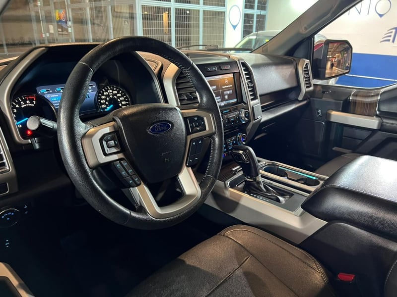 Ford F-150 LARIAT LUXURY 5.0 2016 - Imagen 11 de 20