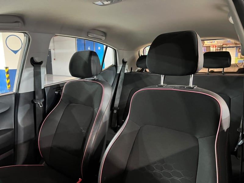 Hyundai GRAND I10 1.2L 2023 - Imagen 19 de 20