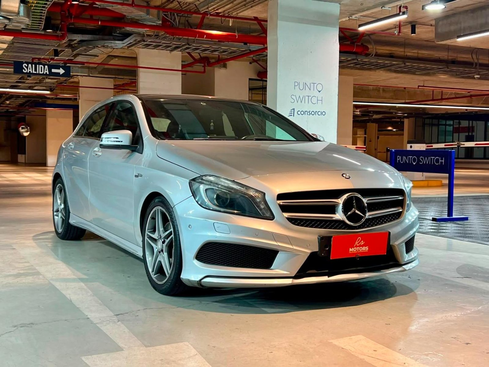 Mercedes-Benz A200 LOOK AMG AT 2016 - Foto 3 de 20
