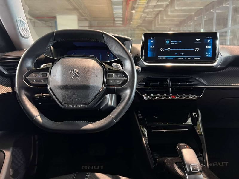 Peugeot 2008 Allure 1.2 PureTech AT 2022 - Imagen 9 de 20
