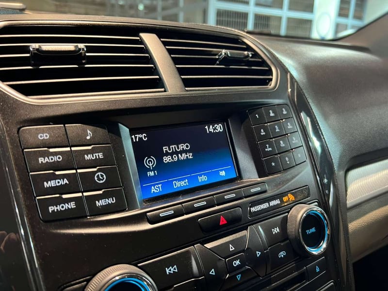 Ford EXPLORER ECOBOOST XLT 2.3 2019 - Imagen 14 de 20
