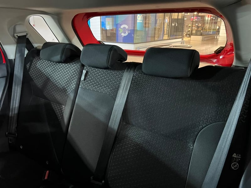 Toyota RAIZE E 1.2 CVT 2023 - Imagen 19 de 19