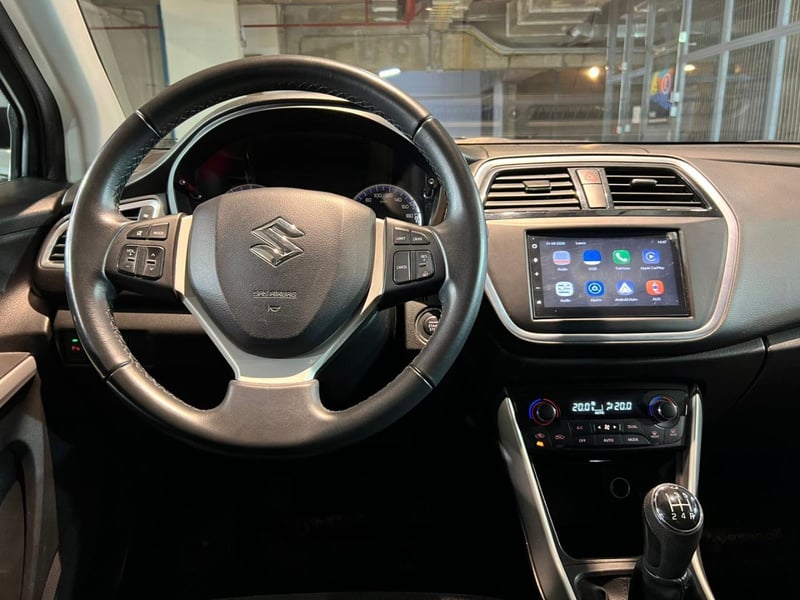 Suzuki S-CROSS GLX 1.6 MT 2021 - Imagen 10 de 20