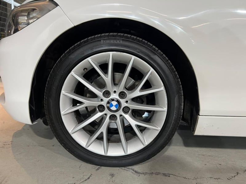 BMW 118i 2017 - Imagen 8 de 20
