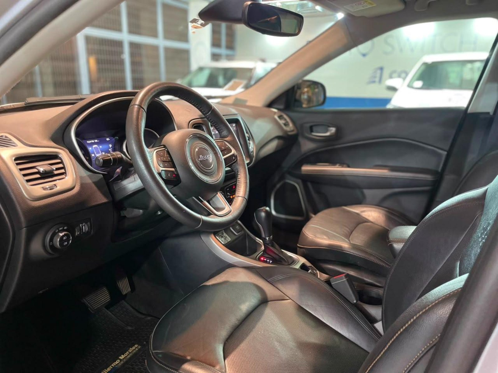 Jeep COMPASS Longitude 2.4 AT 4x2 2020 - Imagen 8 de 20
