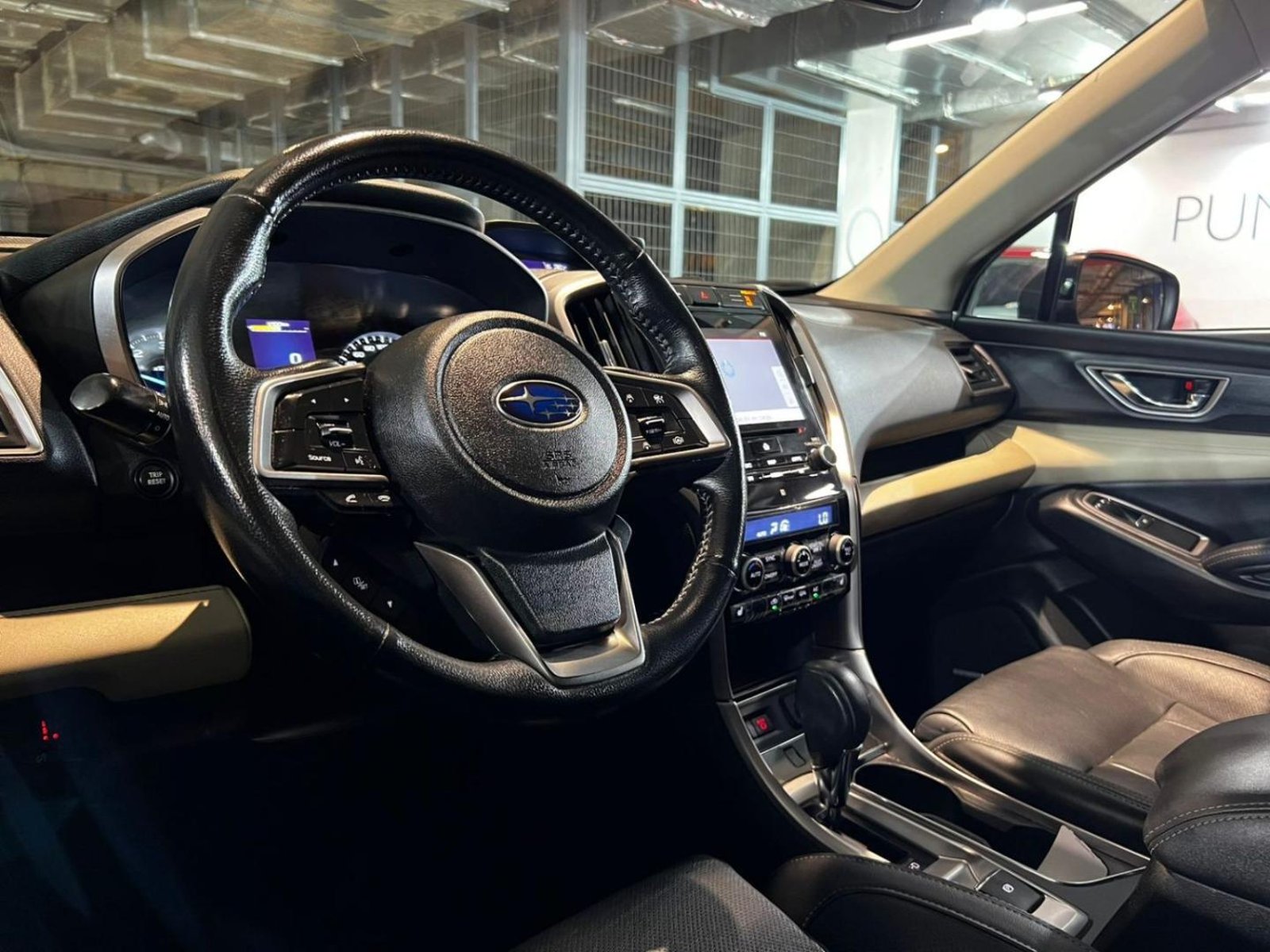 Subaru EVOLTIS Limited 4x4 2.4 Aut 2021 - Imagen 9 de 20
