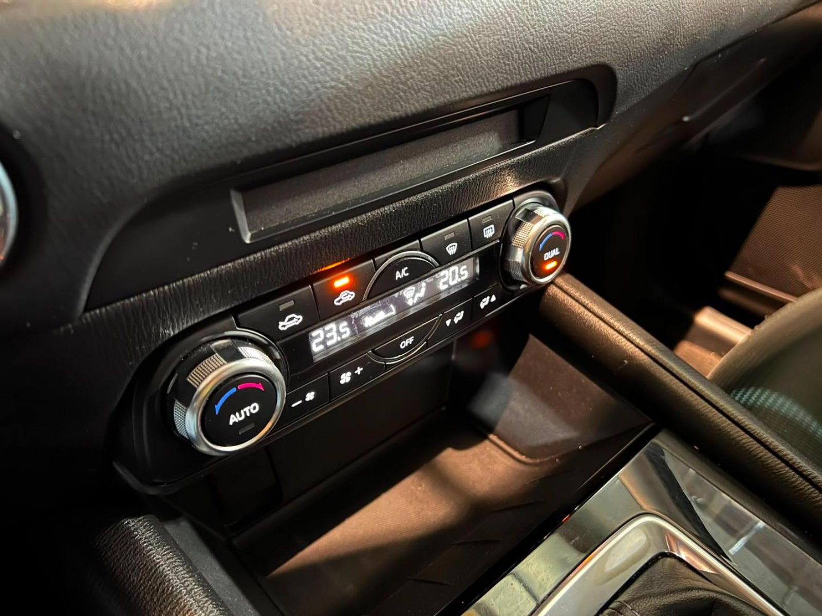 Mazda CX-5 R 2.0 4x2 AT 2017 - Imagen 16 de 20