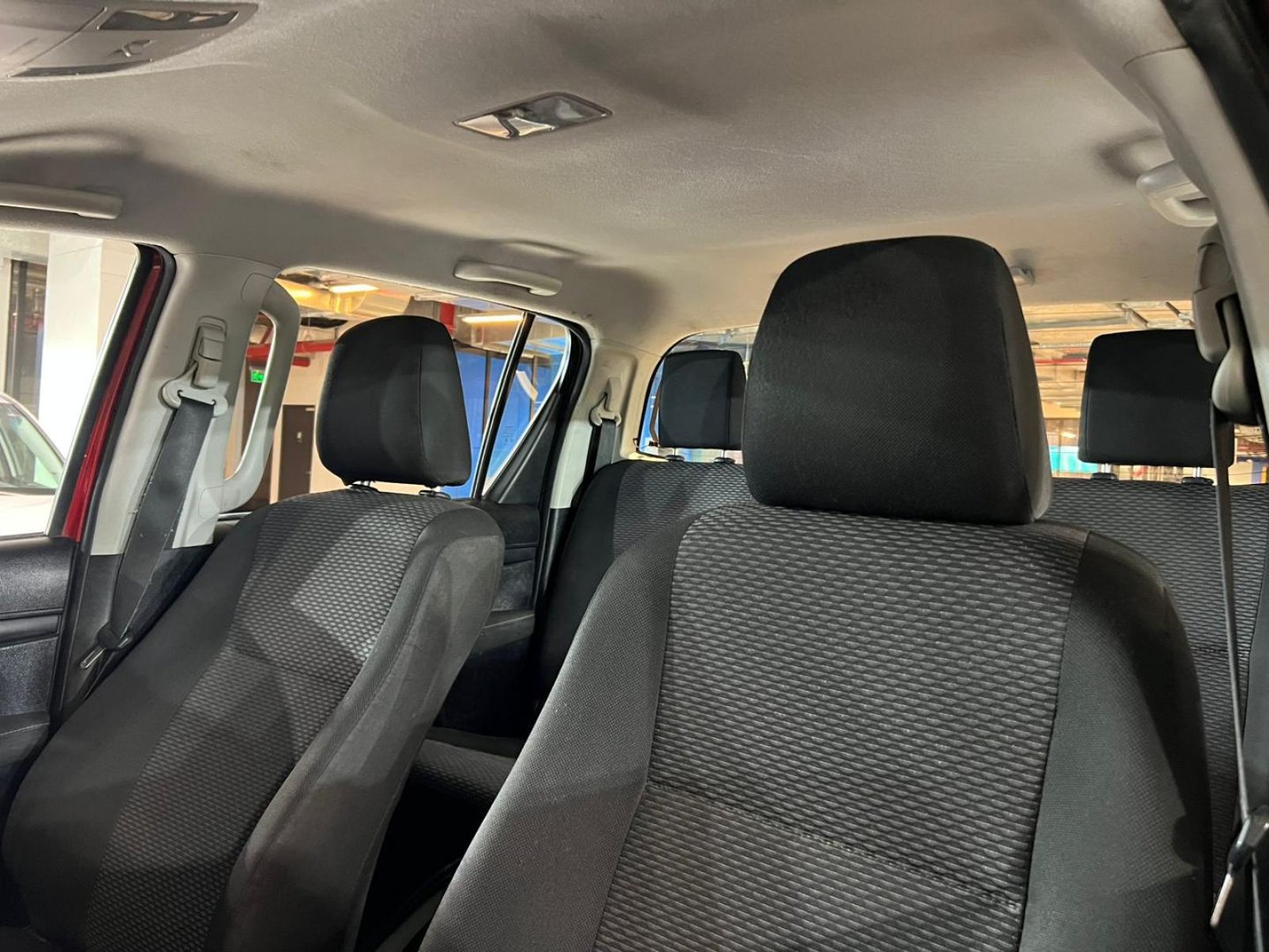 Toyota HILUX DX 2.4 4x2 2024 - Imagen 19 de 20