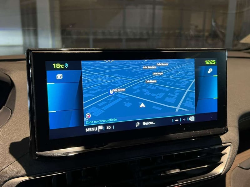 Peugeot 3008 HYBRID 300 4X4 1.6 AUT 2024 - Imagen 18 de 20
