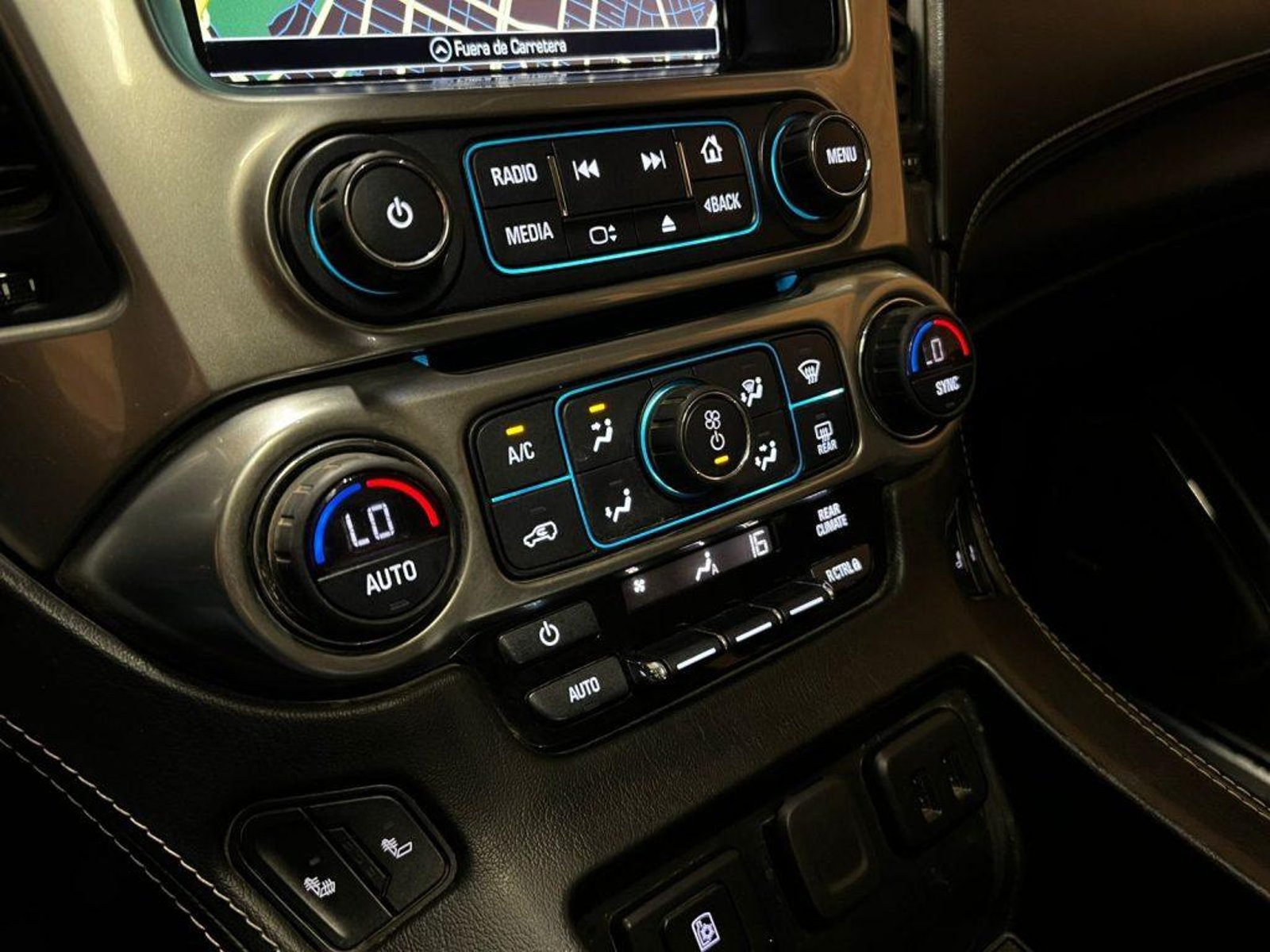 Chevrolet TAHOE LT 5.3 V8 4x4 2019 - Imagen 17 de 20