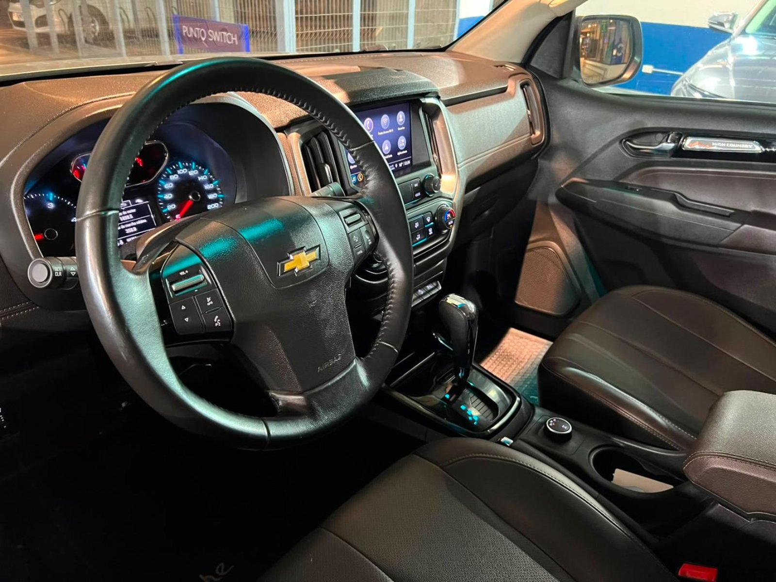 Chevrolet COLORADO High Country 2.8 4x4 2023 - Imagen 11 de 20