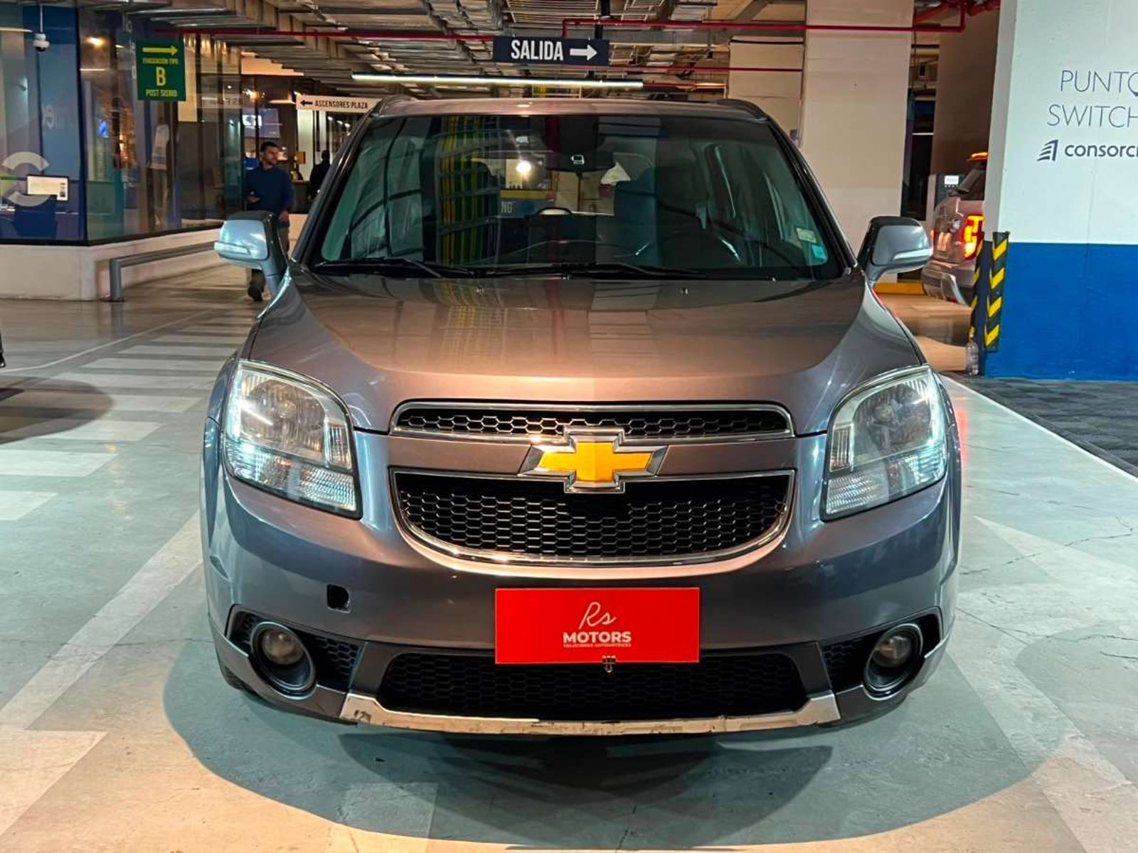 Chevrolet ORLANDO LS 2.0 MT 2014 - Foto 2 de 19