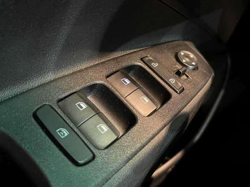 Hyundai GRAND I10 1.2L 2023 - Imagen 18 de 20