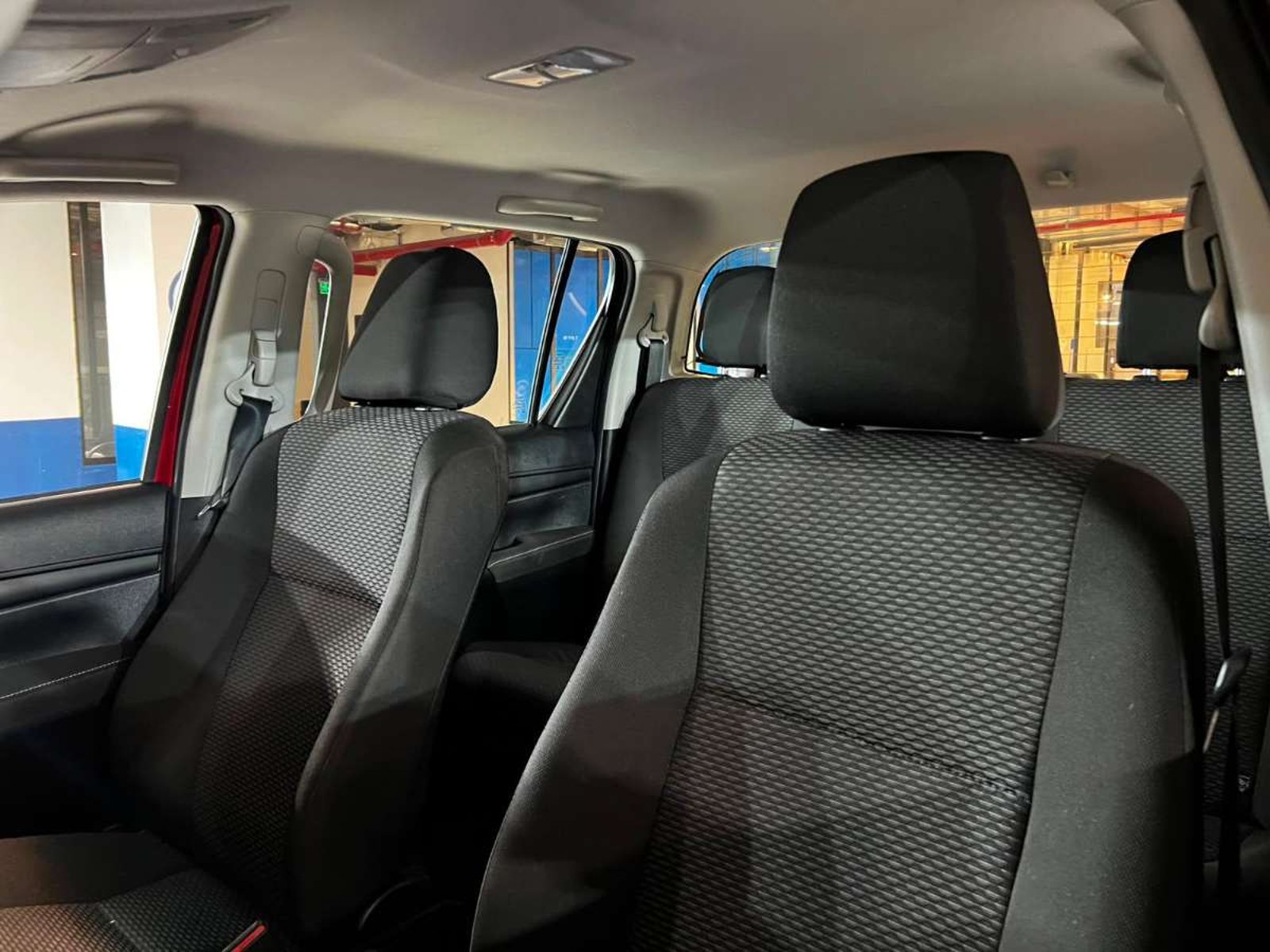Toyota HILUX DX 4X4 2.4L🇯🇵 2024 - Imagen 16 de 19