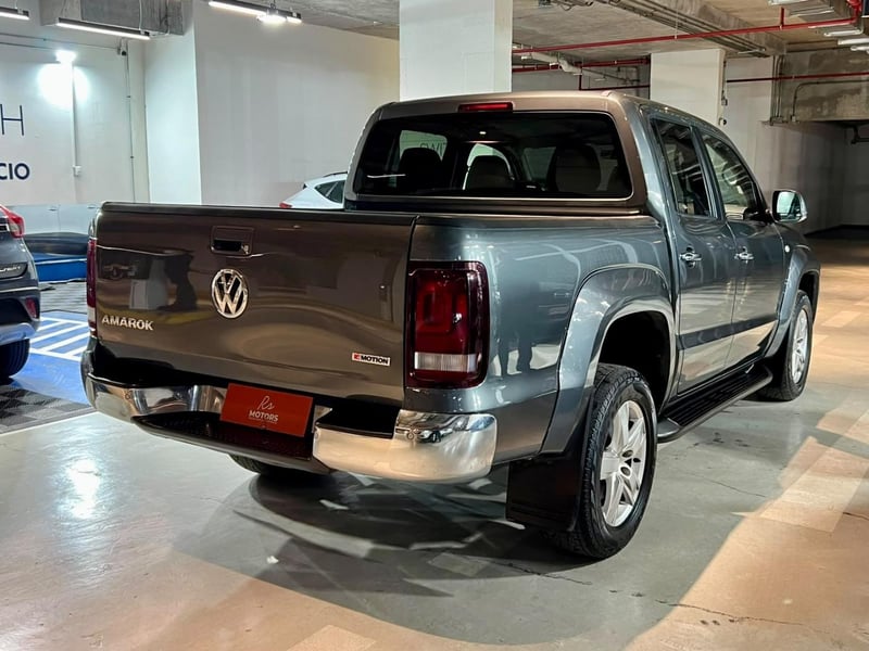 Volkswagen AMAROK DCAB TDI DOHC 4X4 2.0 AUT TDI 4X4 2.0 HIGHLINE 2023 - Imagen 4 de 19