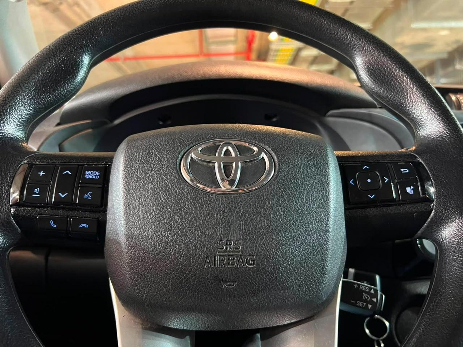 Toyota HILUX DX 2.4 4x2 2023 - Imagen 12 de 18