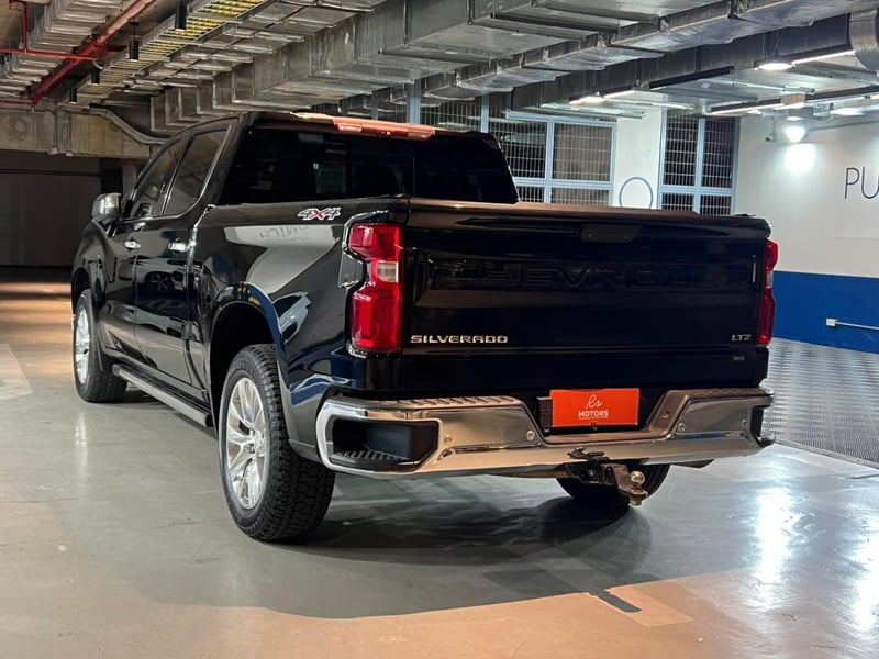 Chevrolet SILVERADO LTZ 5.3 V8 2021 - Imagen 6 de 20