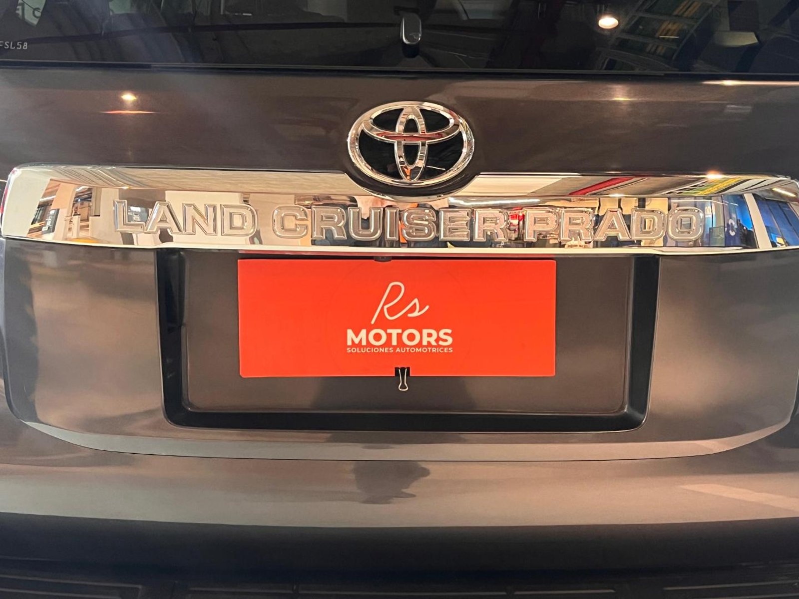 Toyota LAND CRUISER PRADO LAND CRUISER PRADO 4X4 4.0 AT 2023 - Imagen 8 de 20