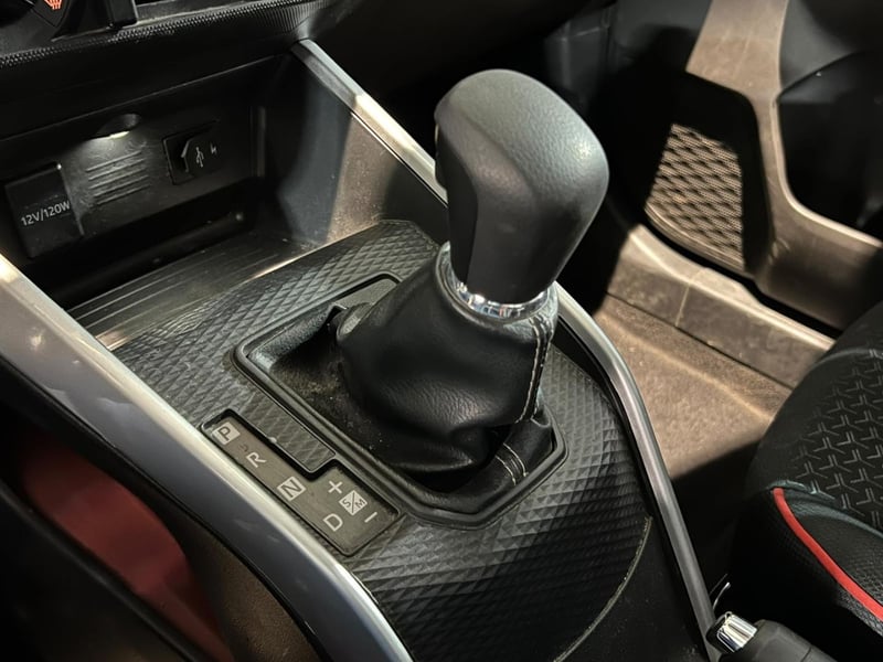 Toyota RAIZE E 1.2 CVT 2023 - Imagen 16 de 19