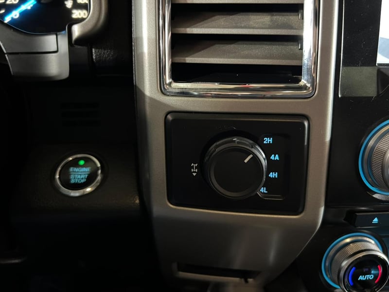 Ford F-150 LARIAT LUXURY 5.0 2016 - Imagen 19 de 20