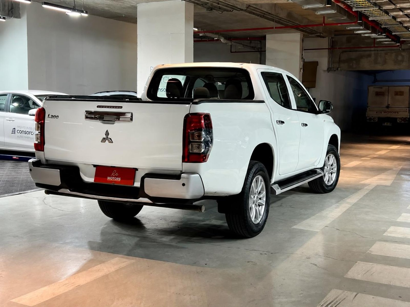 Mitsubishi L200 KATANA CRT 4X4 2.2 KATANA CR 2.2	MT 2024 - Imagen 4 de 20