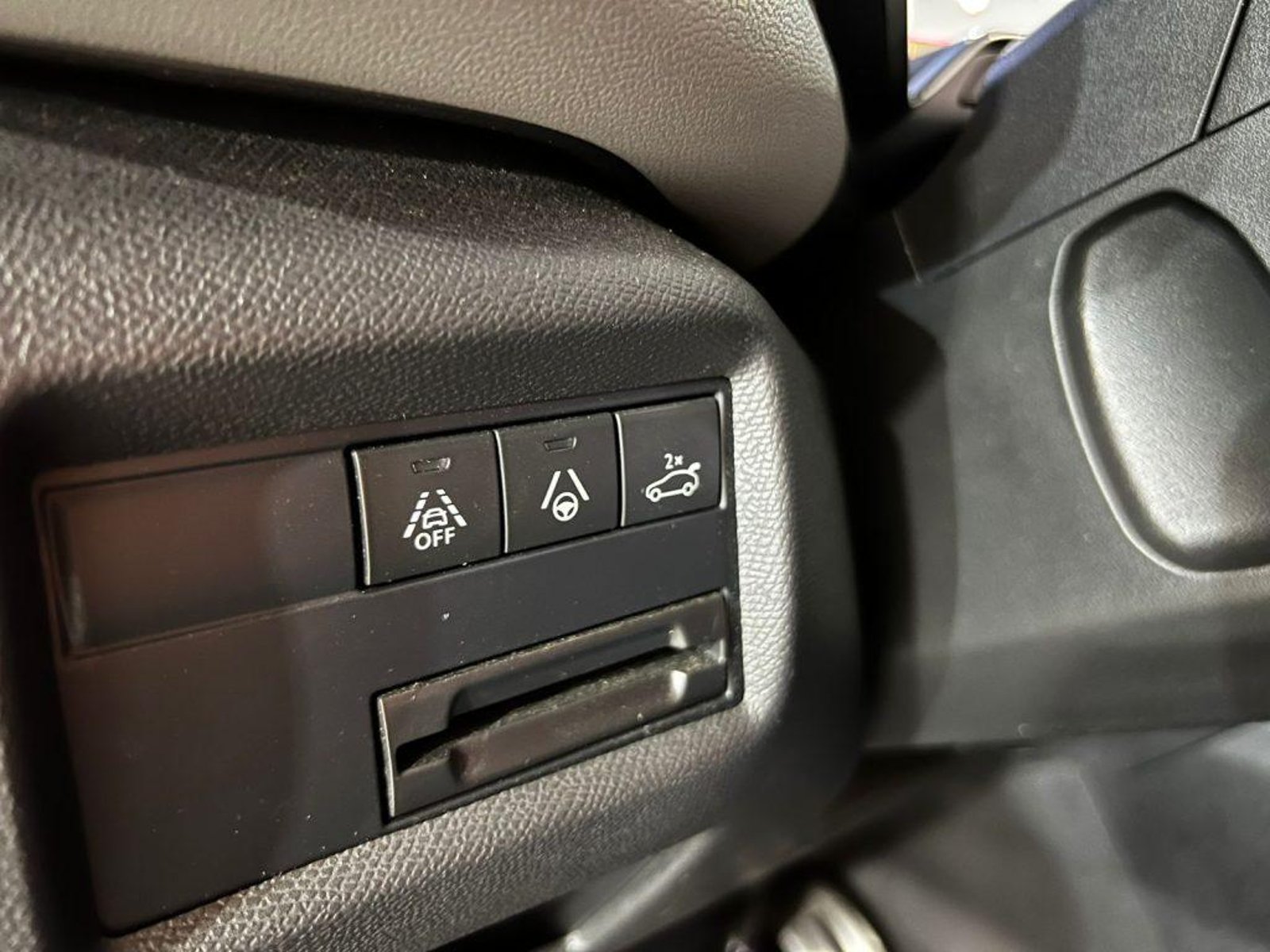 Citroën C5 Aircross Shine Pack 1.6 THP 2021 - Imagen 16 de 20