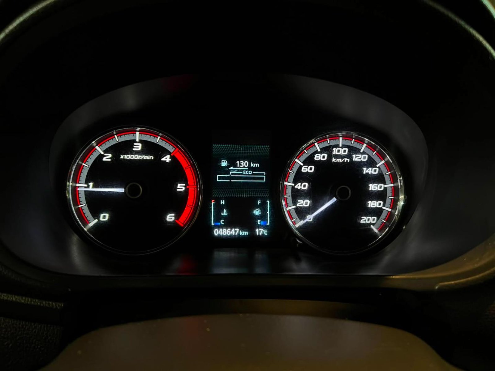 Mitsubishi L200 KATANA CRT 4X4 2.2 KATANA CR 2.2	MT 2024 - Imagen 13 de 20