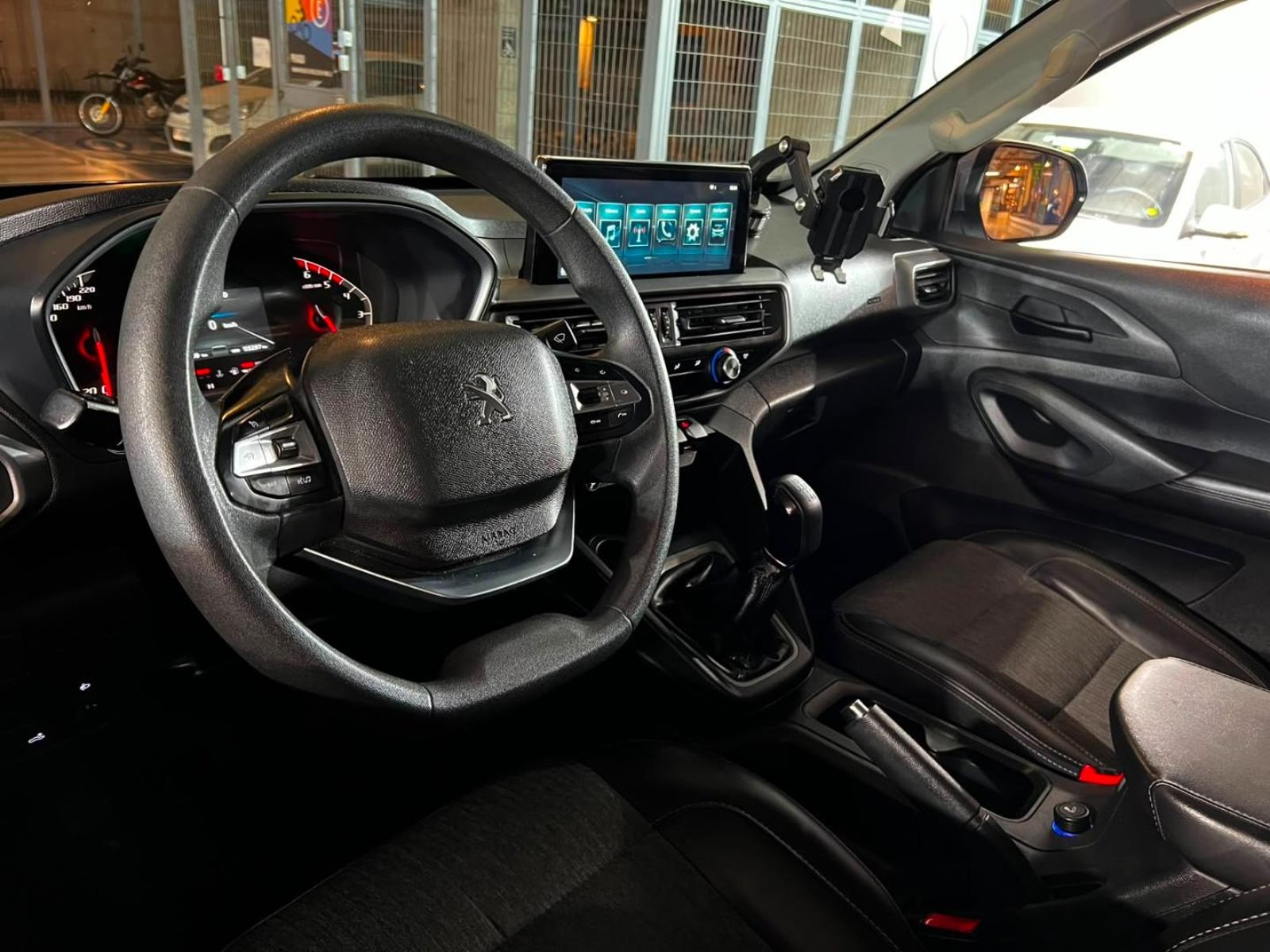 PEUGEOT LANDTREK 1.9 MT 4X2 2023 - Imagen 10 de 20