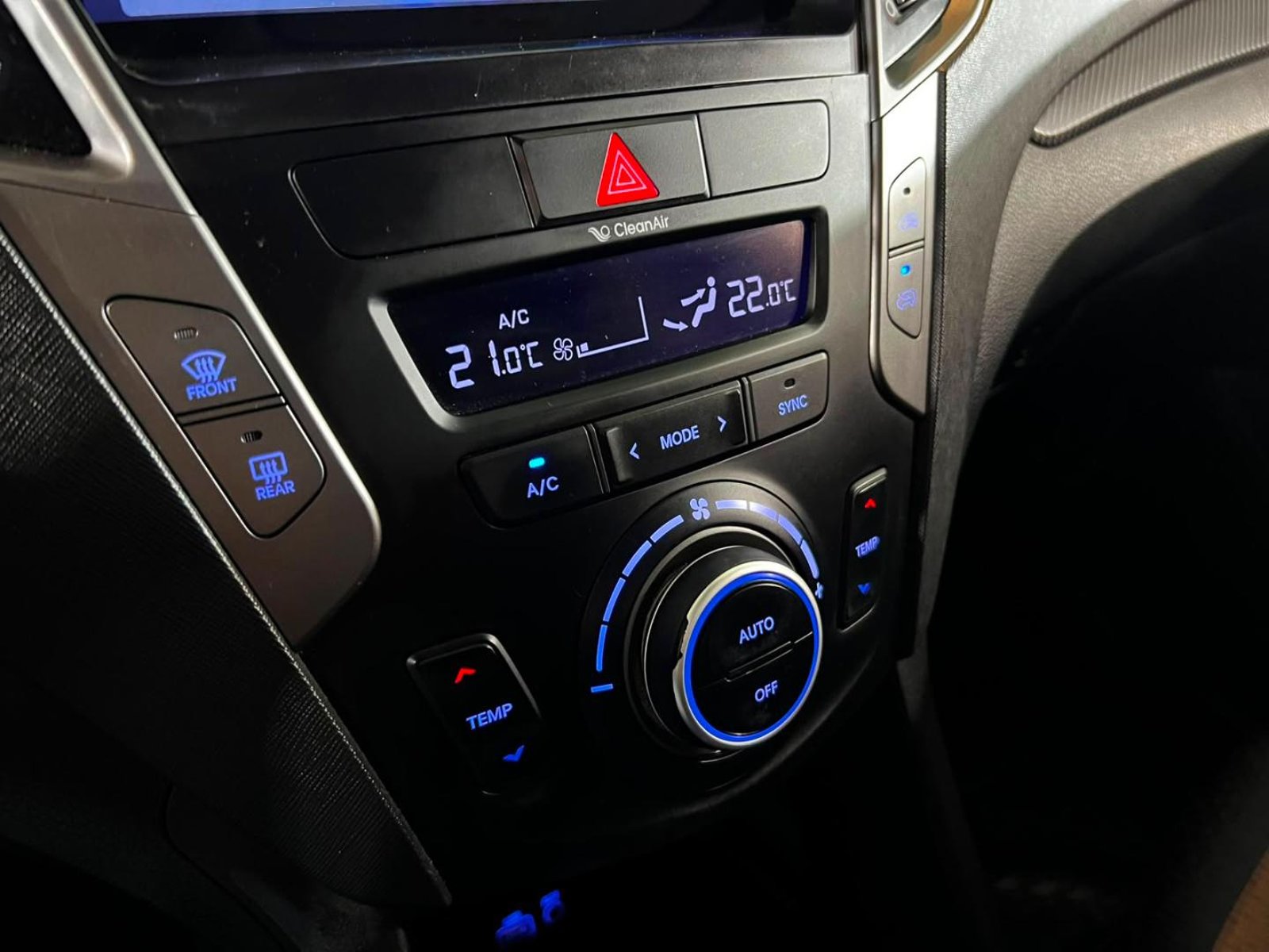 Hyundai SANTA FE GLS 2.4 4WD 2018 - Imagen 16 de 20