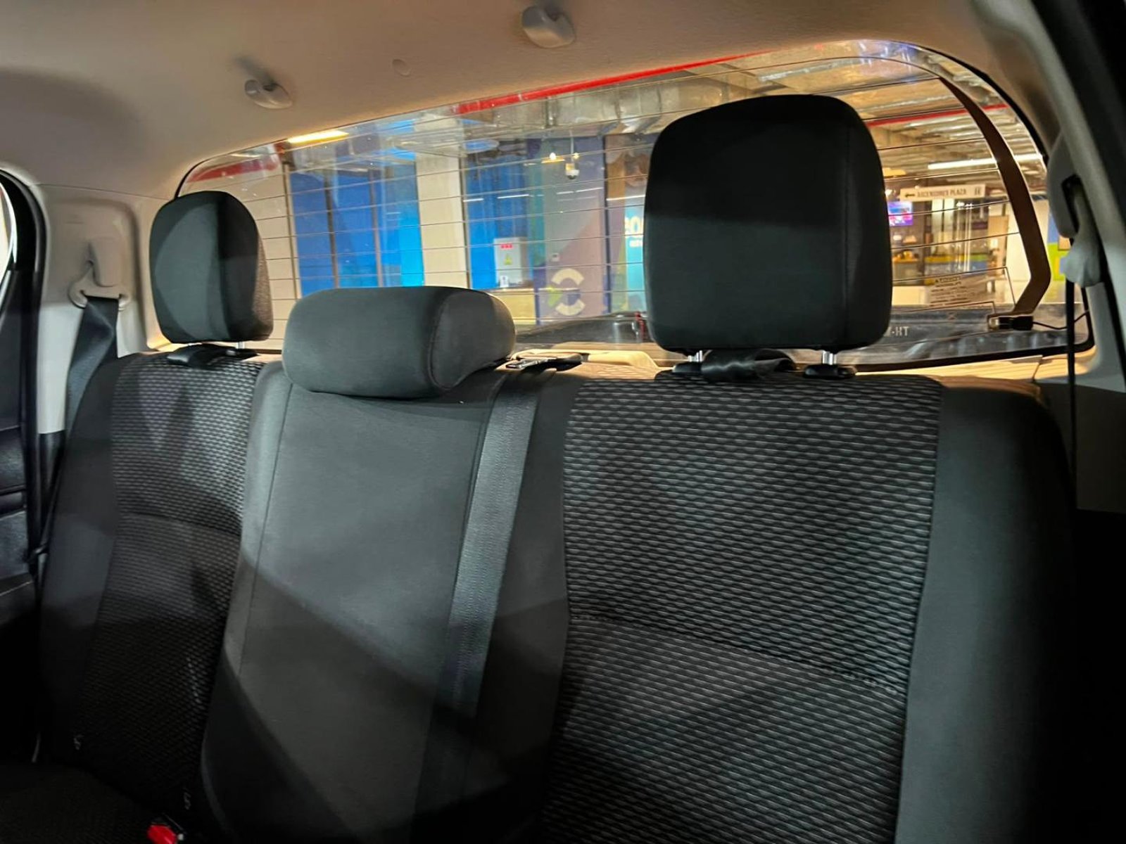 TOYOTA HILUX 2024 - Imagen 19 de 19
