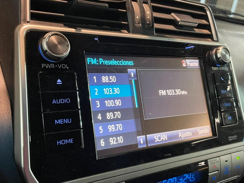Toyota LAND CRUISER PRADO VX-L 4X4 4.0 AT 2020 - Imagen 13 de 20