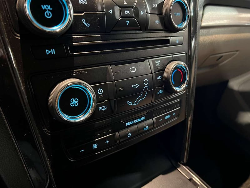 Ford EXPLORER ECOBOOST XLT 2.3 2019 - Imagen 16 de 20