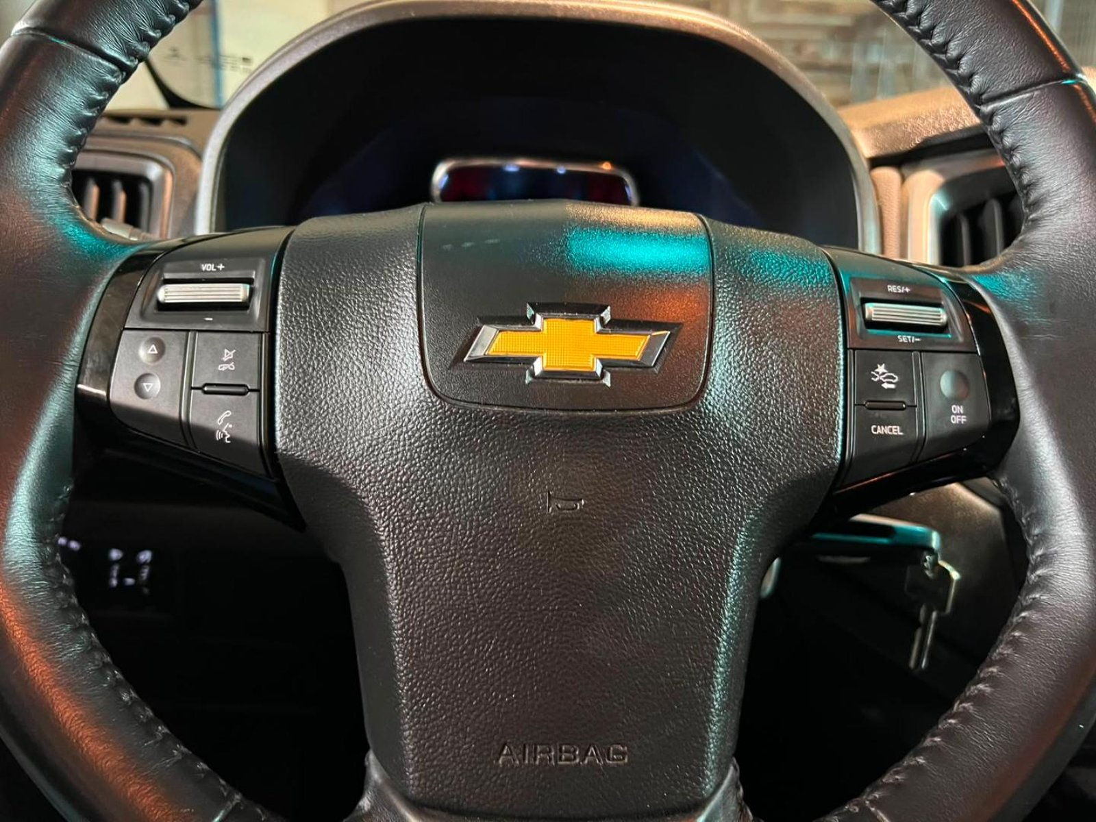 Chevrolet COLORADO High Country 2.8 4x4 2023 - Imagen 13 de 20