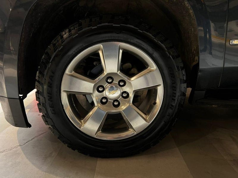 Chevrolet TAHOE LT 5.3 V8 4x4 2019 - Imagen 8 de 20