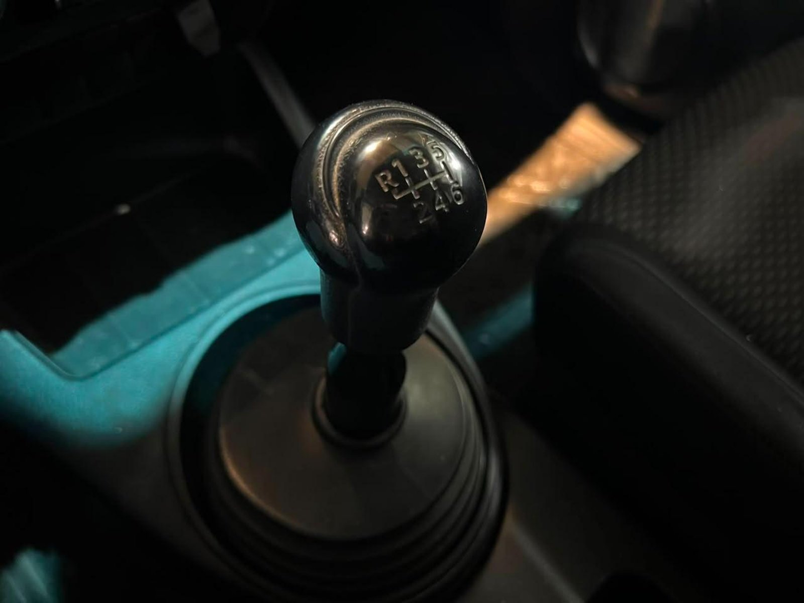 Toyota HILUX DX 2.4 4x2 2023 - Imagen 16 de 18