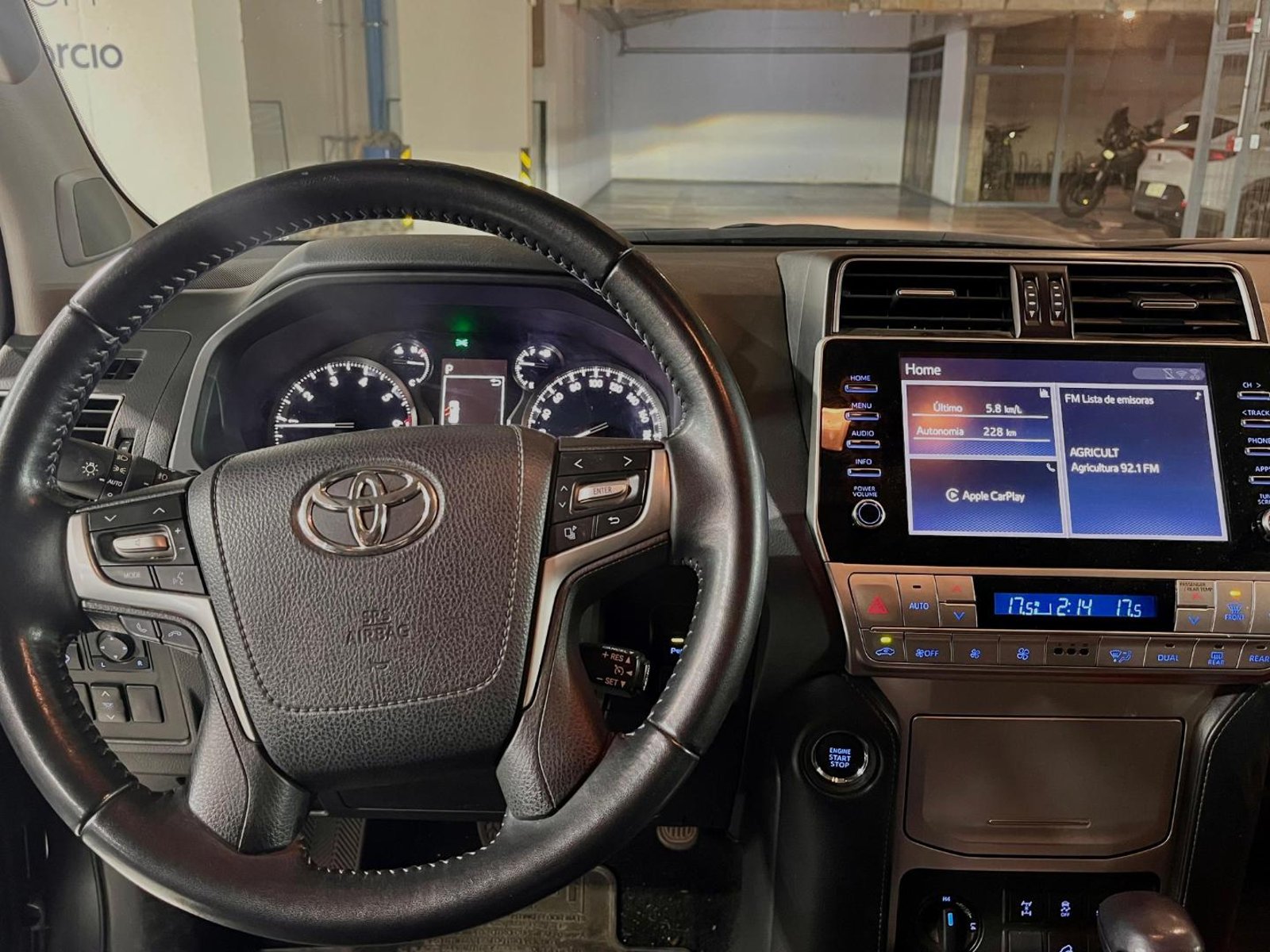 Toyota LAND CRUISER PRADO LAND CRUISER PRADO 4X4 4.0 AT 2023 - Imagen 16 de 20