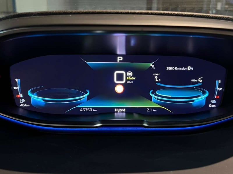 Peugeot 3008 HYBRID 300 4X4 1.6 AUT 2024 - Imagen 14 de 20