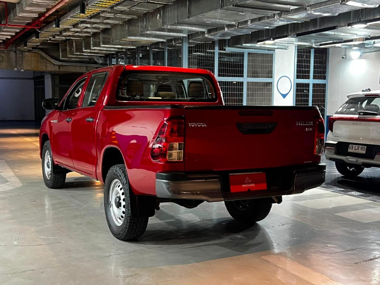 TOYOTA HILUX 2024 - Imagen 6 de 19