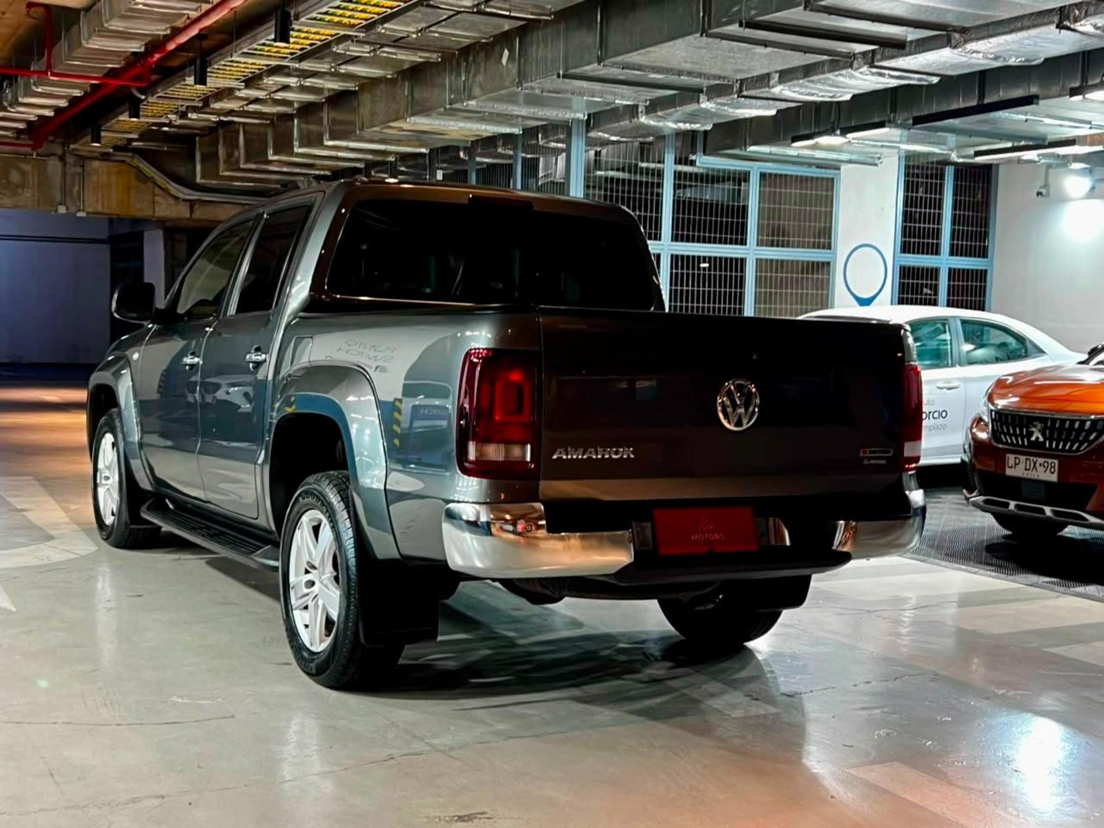 VOLKSWAGEN AMAROK HIGHLINE 4X4 2.0 AT 2019 - Imagen 6 de 20