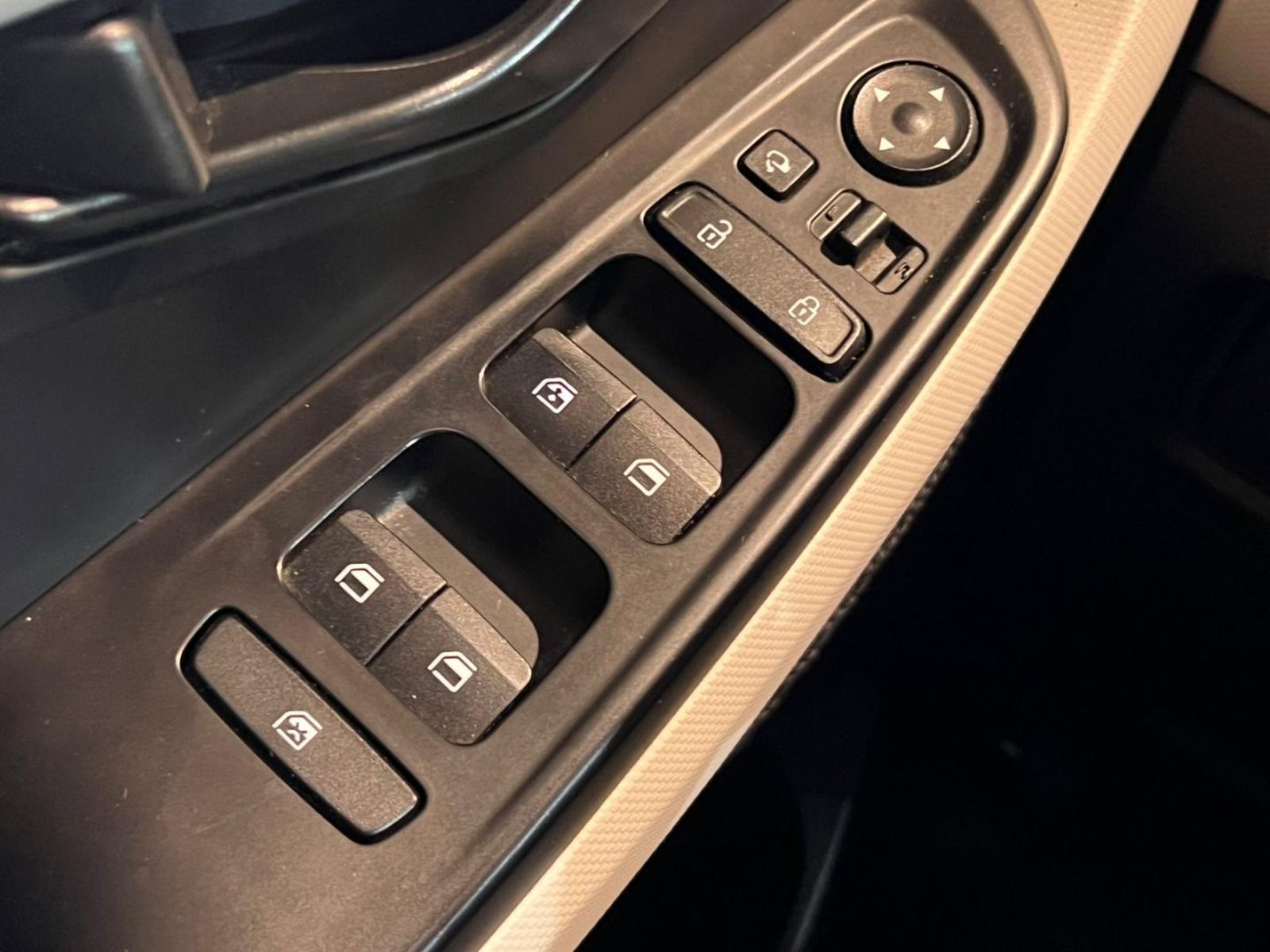 Hyundai CRETA VALUE 4X2 1.5 MT 2021 - Imagen 17 de 20