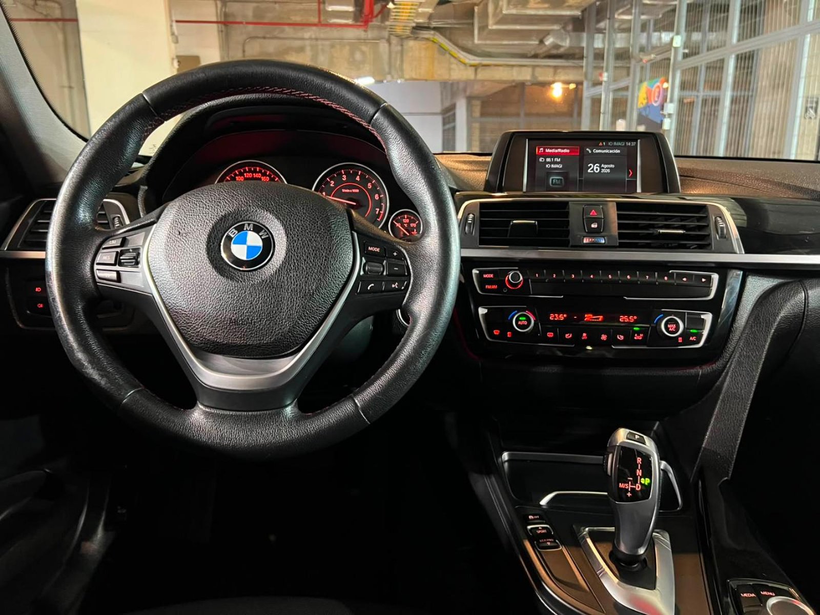 BMW 318I LCI 1.5 AT SPORT 2018 - Imagen 11 de 20