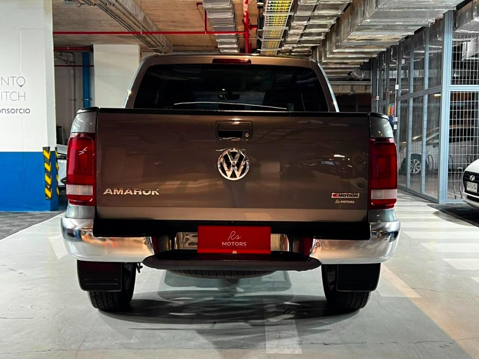 VOLKSWAGEN AMAROK HIGHLINE 4X4 2.0 AT 2019 - Foto 5 de 20